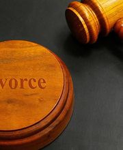 Karine Genest image 3