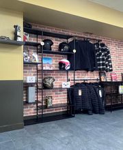 Motor's Garage image 2