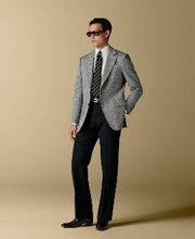 Patterned blazers add refined depth and Italian-crafted distinction to every modern man’s wardrobe.