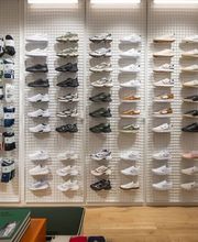 Lacoste Caen image 7