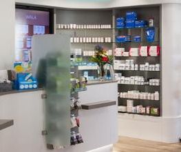 Innenansicht der Hirsch Apotheke in Reinbek