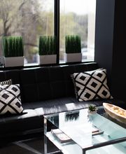 M.I. Trading image 10