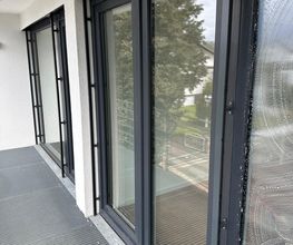 Gebäudereinigung_Haushalts- & Unterhaltsreinigung_Fenster- & Glasreinigung_Böden-& Sanitäranlagenreinigung_Auto- & Busreinigung_Fertigbaureinigung-Bauendreinigung2.jpeg