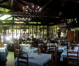 complejo-turistico-los-pinos-restaurante-04.jpg