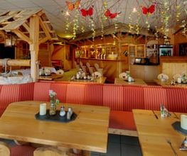 Marena Restaurant + Bowling Bild 4