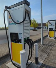 Shell Recharge Charging Station Bild 1