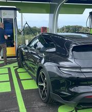 IPlanet Ricarica in sicurezza in modalità ultra fast per tutti i veicoli elettrici.