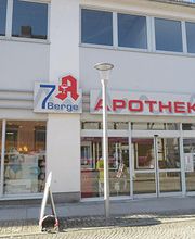 Aussenansicht der 7 Berge-Apotheke