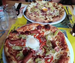 Bella Pizza image 1