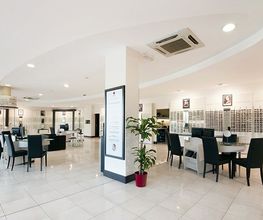 Opticien LIMONEST Optical Center image 3