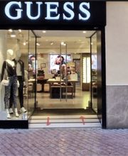 GUESS imagen 2