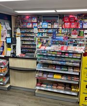 Eckert Berlin, Im U-Bahnhof Neukölln