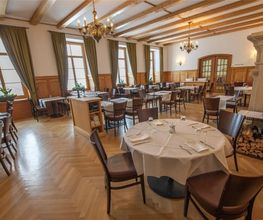 Cheminée Saal im Restaurant Pilatus-Kulm