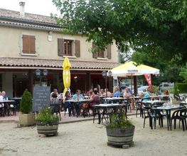 Camping Le Sous Perret image 3