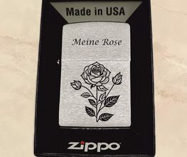 zippo-Feuerzeug-mit-gravur-sturmfeuerzeug-Set-bild-foto-personalisiert-Traumgravur-Rose-001.jpg