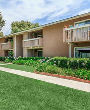 Briarwood Apartments image 1