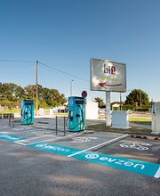 EVzen Station de recharge Replonges Bi1