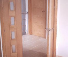 451030-puertas-hoyo-puerta-de-madera.jpg