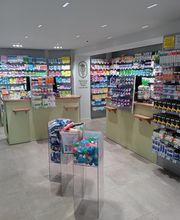 Pharmacie du Carré Piéton image 6