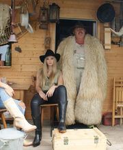 Little-Dirty-Harry Western,- und Indianer Geschäft Bild 1