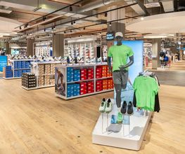 INTERSPORT Voswinkel Limbecker Platz Bild 2