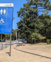 bp pulse Charging Station image 8