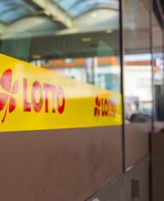 Shell Recharge Charging Station Bild 9