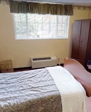 Majestic Care of Whitehall (Offers In-House Hemo Dialysis) image 3