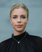 Carolina Rehrl, Assistentin