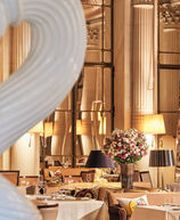 Le Meurice, Restaurant Le Dalí, Paris.