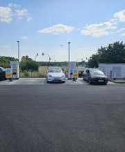 Shell Recharge Charging Station Bild 1