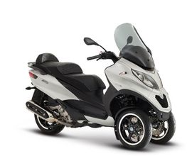 Action Scoots image 12