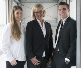 Das kompetente und einfühlsame Team des Bestattungshauses Frank Siegwarth steht Ihnen in schweren Stunden bei