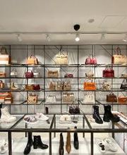 GUESS imagen 6