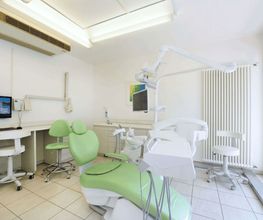 Studio dentistico dr. med. Airoldi Giulio Bild 4