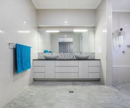 Plüss Sanitär-Technik Bild 9