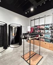 Calvin Klein Outlet image 6