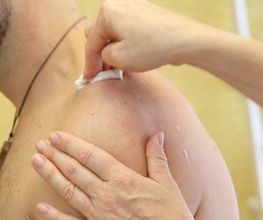 Praxis für Polarity Therapie Cham, Haarentfernung mit Zuckergel (Sugaring) und Naturprodukten Bild 10