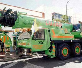 transportes-lujan-grua-att600-02.jpg