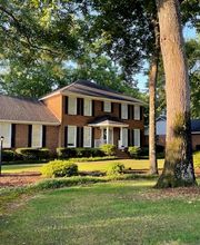 RE/MAX SUMMIT image 19