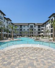 Solay Carnes Crossroads Apartments image 13