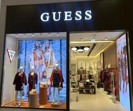 GUESS immagine 4