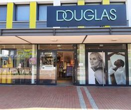 Douglas Salzgitter Bild 1