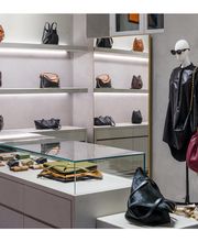 LOEWE Montenapoleone immagine 10