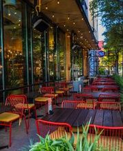 Nando's PERi-PERi image 4