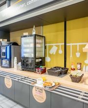 B&B HOTEL Hyères image 10