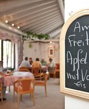 Blick ins Restaurant-Café
