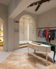Moschino immagine 1