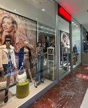 GUESS immagine 2