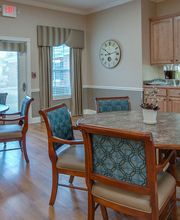 La Bonne Maison Senior Living image 2